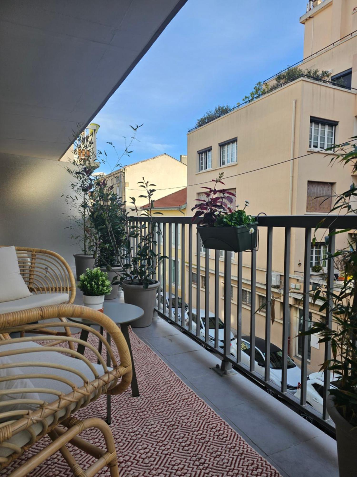 Apartment Le Jacquard Type 2 Proche Des Halles *